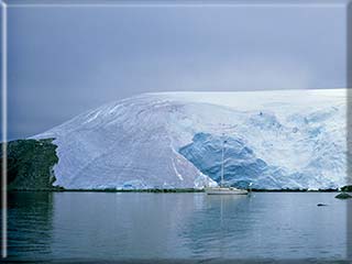 antarctic sailing melchior-island 